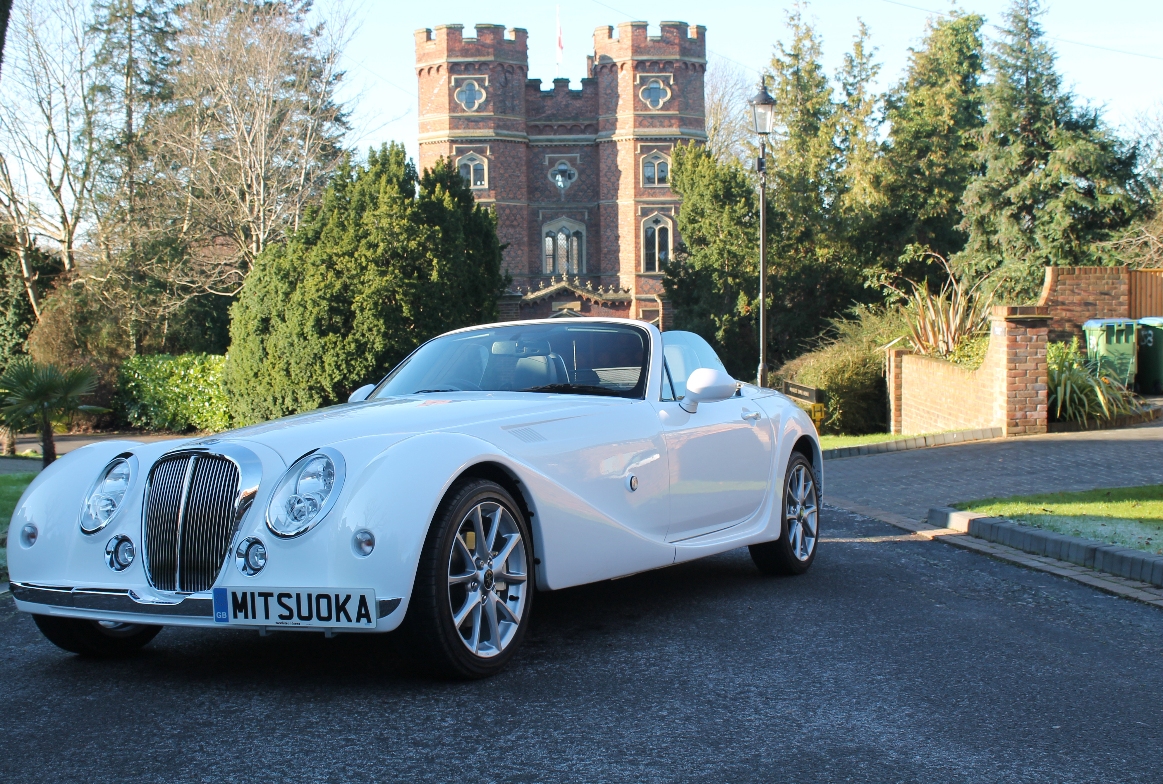 Митсуока модельный ряд. Mitsuoka 2022. Ниссан Мицуока. Митсуока родстер. Японская машина Мицуока.